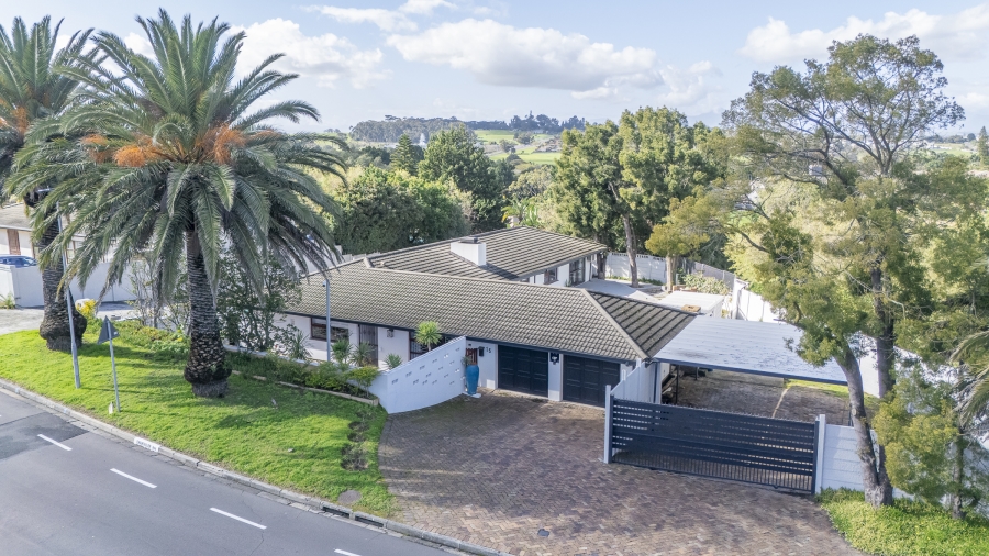 5 Bedroom Property for Sale in Eversdal Western Cape